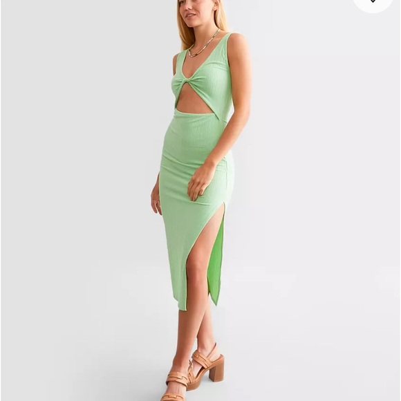 Billabong Dresses & Skirts - Billabong Take A Look Two-Way Midi Dress